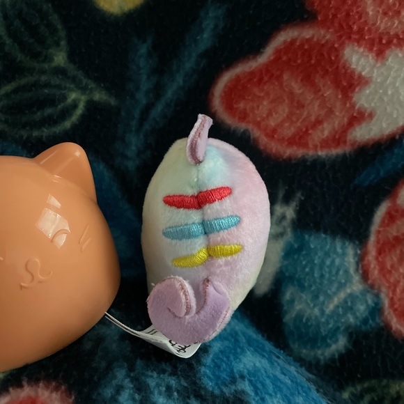 HONEYDEW the series 7 squishville chameleon - Picture 2 of 3